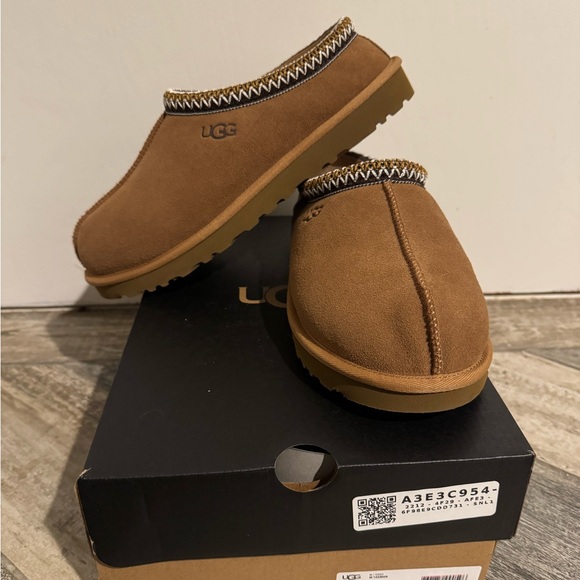 Mens UGG® Tasman Slipper - Chestnut size 9 - Picture 2 of 7